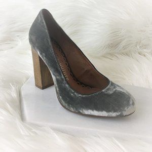 juicy couture ↗ rosa velvet heels